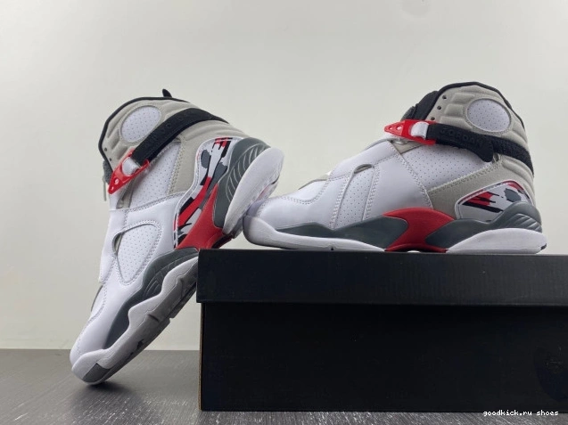 8 Retro Air (2013) 305381-103 Jordan Bunny Bugs 0712